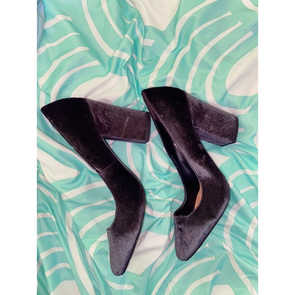 Grey velvet heels - Picture 2 of 3